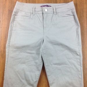 Gloria Vanderbilt Skimmer Capri Women’s Crop Pants